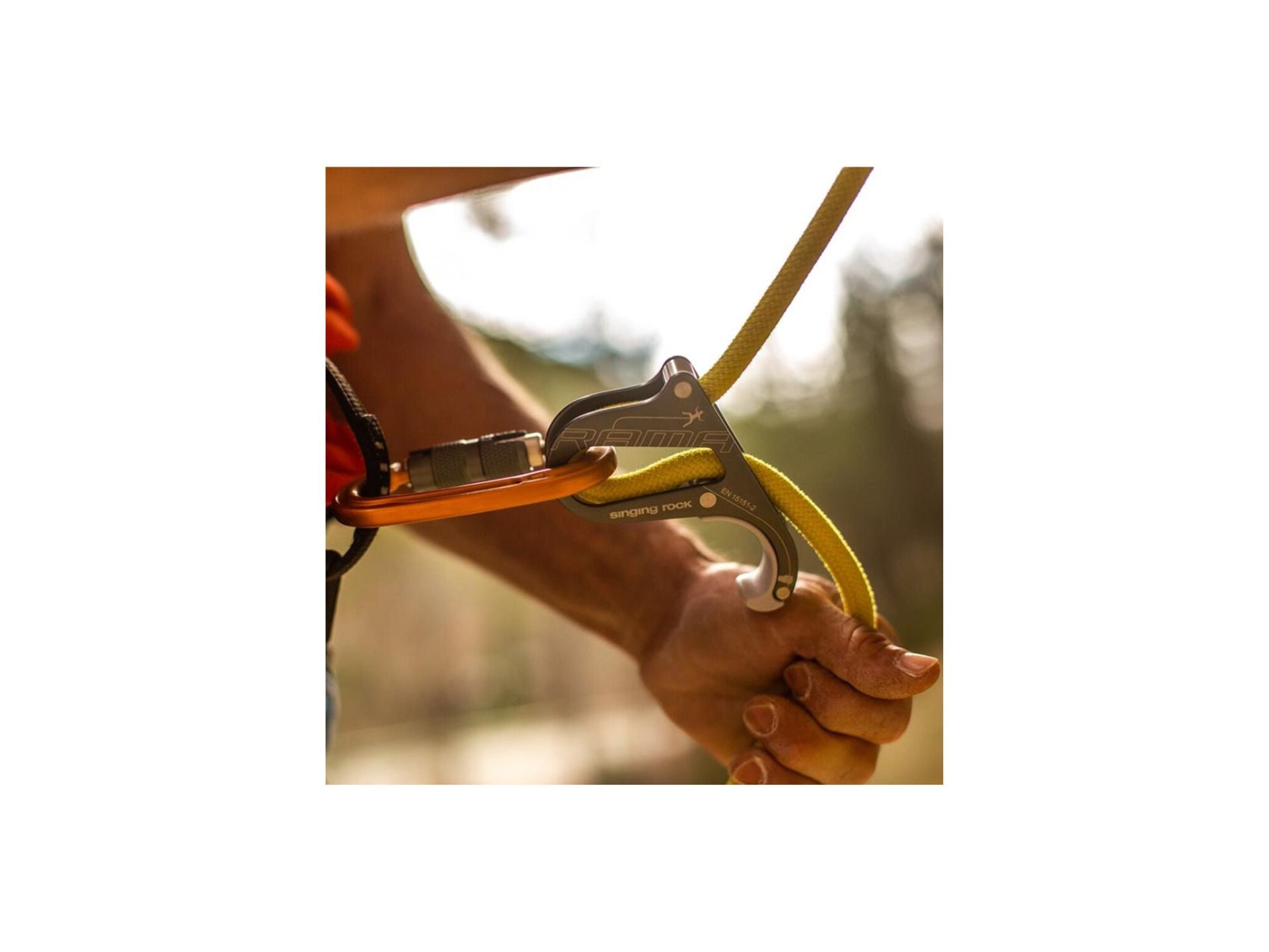 Singing Rock Rama Belay Device - Happy Biner