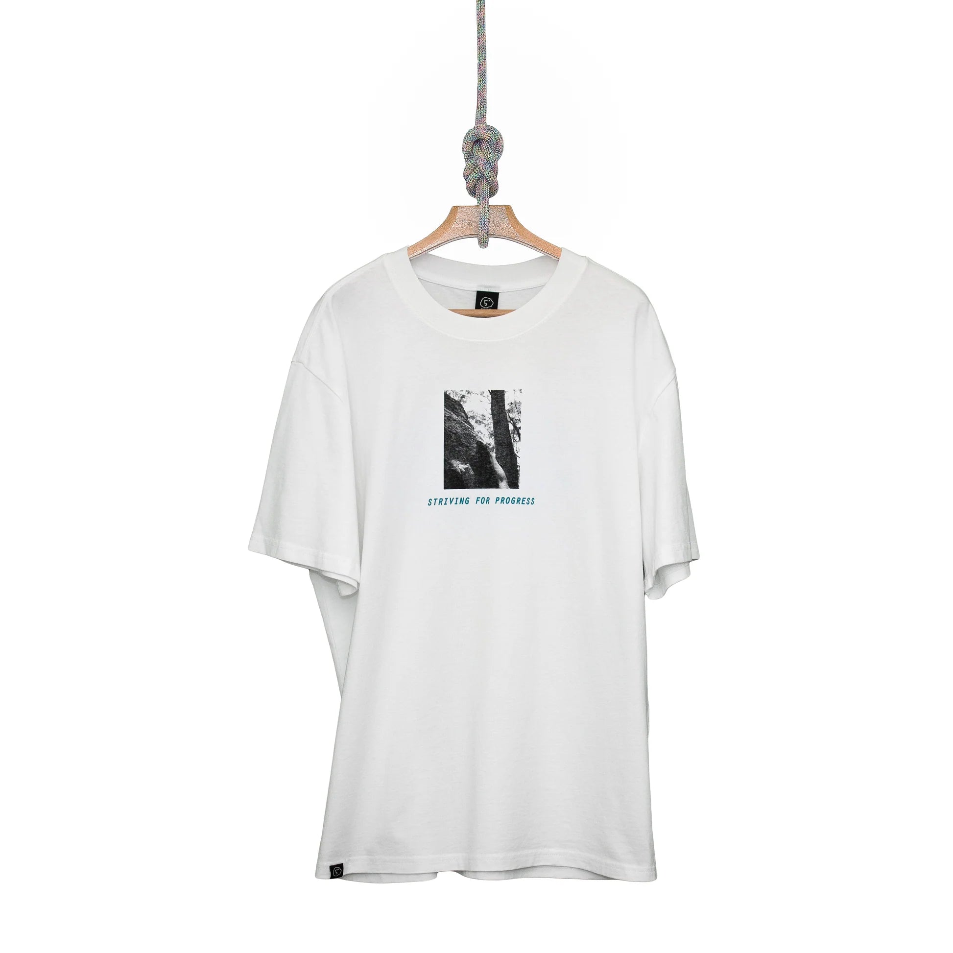 FiveFoot Shop - Striving For Progress Tee