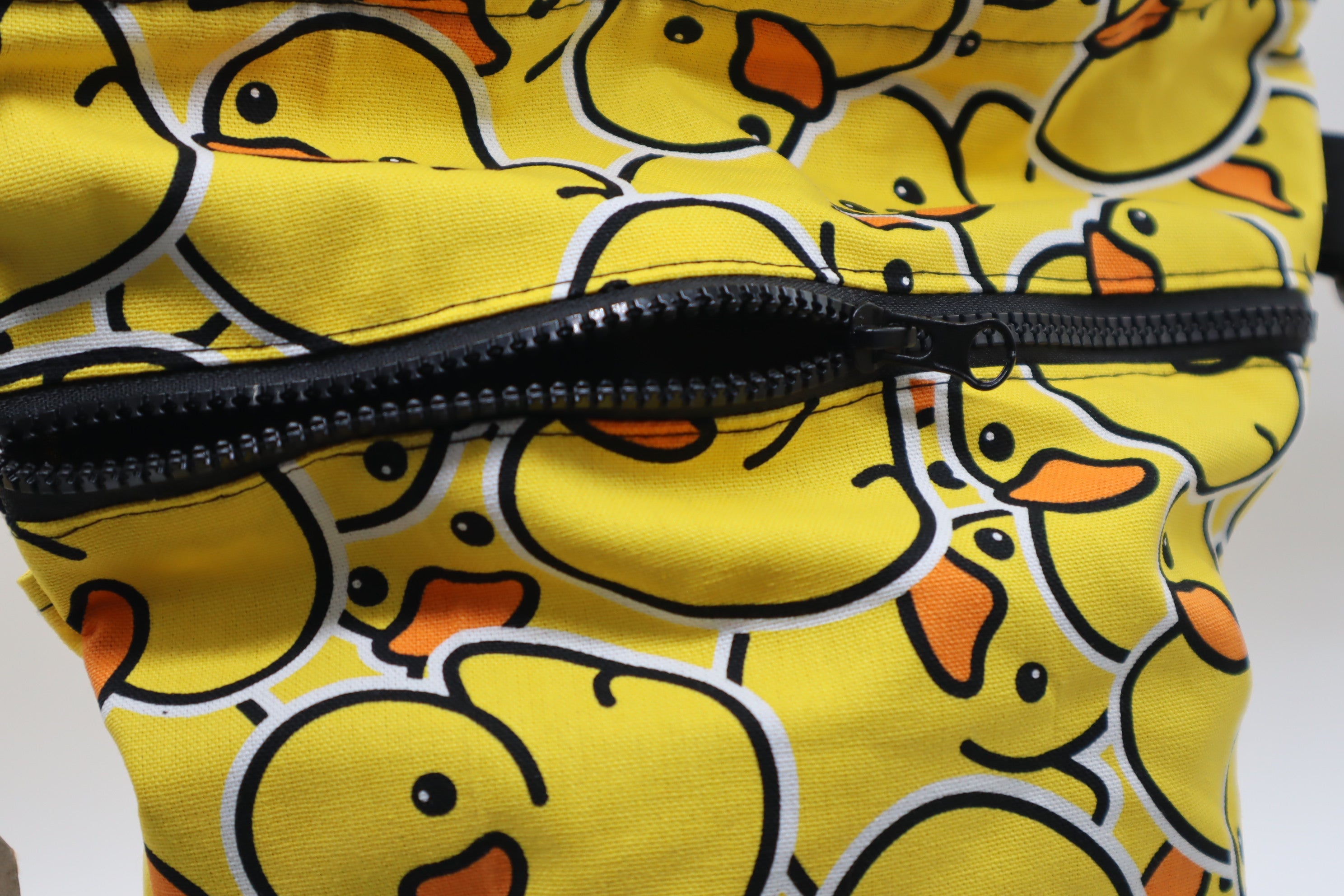 Daisy Climb Chalk Bucket - Rubber Duckie